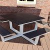 vierkante picknicktafel Duurzaam van staal en composiet.