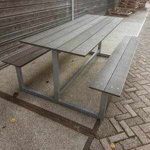 Tweedekans picknicktafel